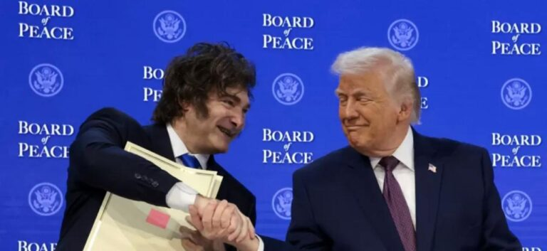 Leia mais sobre o artigo CASA ROSADA NO JOGO: Milei presta apoio aos EUA com promessa de envio de tropas ao Oriente Médio